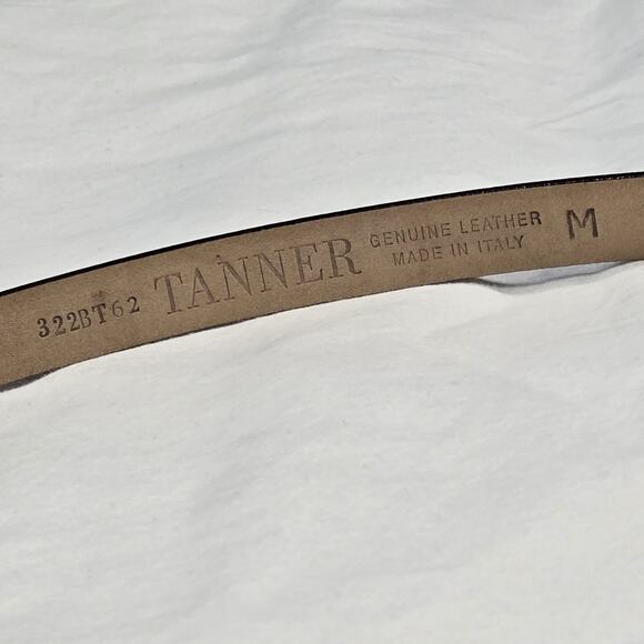 Tanner Black Leather Skinny Belt Gold Buckle Size Medium Made in Italy 29-30\